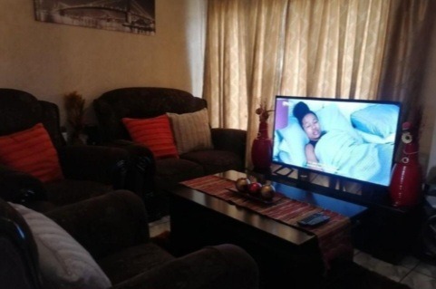2 Bedroom Property for Sale in Ikageng North West